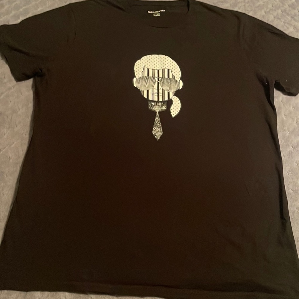 Karl Lagerfeld black print tee short sleeve